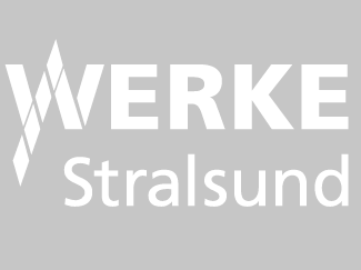 Logo Stadtwerke Stralsund in Weiß RGB für Webansichten